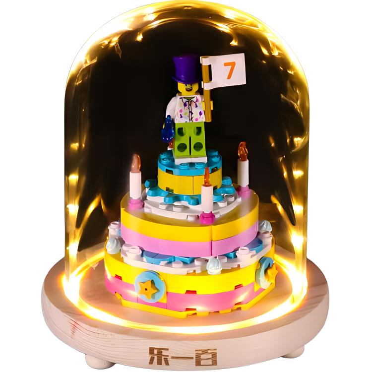 Конструктор LEGO Holiday Limited: "Праздничный торт" (40382) - Boxette Shop